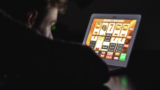 krabby Colok Bebas mobile interface showing number selection buttons and live draw results